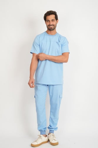 يونيفورم طبي رجالي لبني سكيتشرز