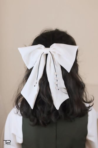 فيونكة كبيرة White