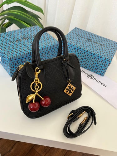 شنطة توري بورش