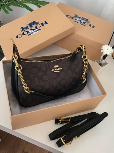 شنطة كوتش مستطيلة