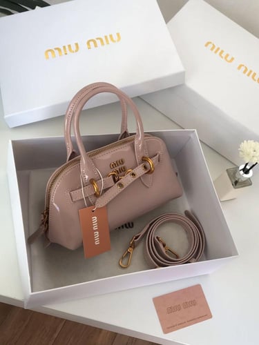 شنطة ميو ميو