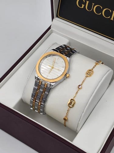 ساعة قوتشي مع سلسلة