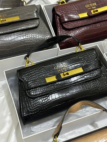 شنطة جيس جلد