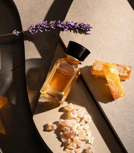عطر رويال انسينس من عمان لاكجري او دو بارفيوم 100...