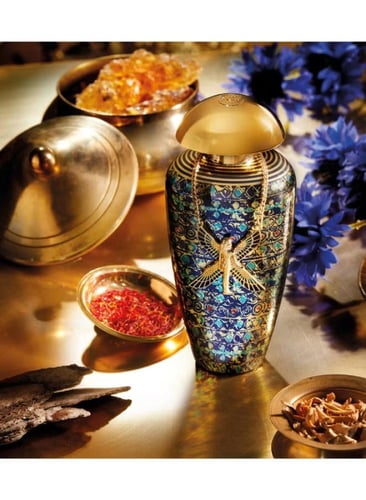 عطر كوين اوف ذا نايت من ذا اوف فينيس او دو بارفان...