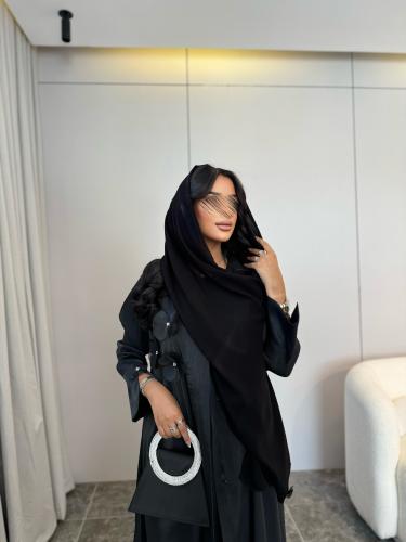 عباية سوداء