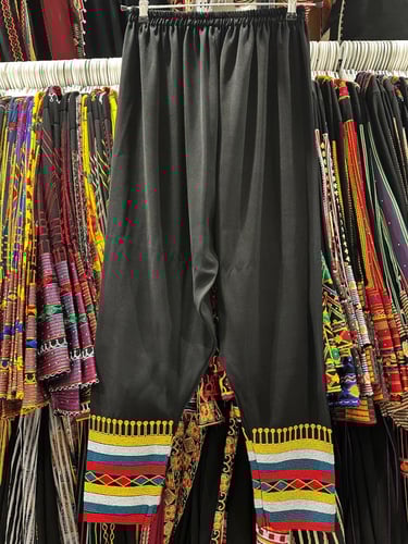 سراويل اسود منوع