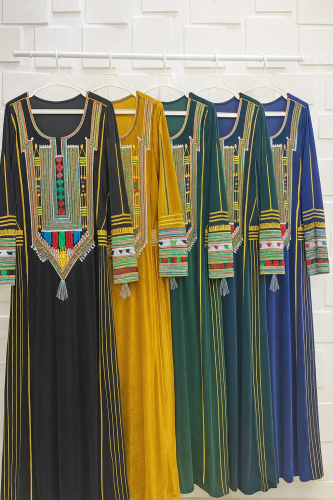 ثوب جنوبي مخمل