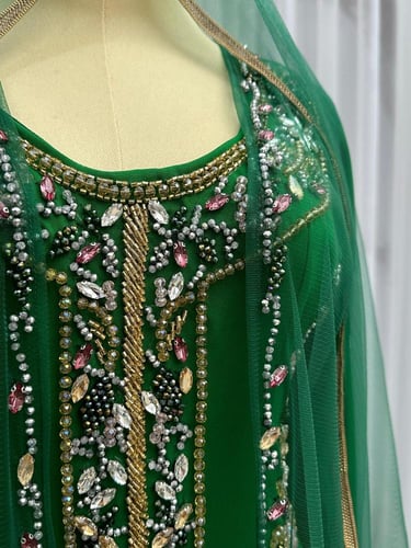 جلابيه سهره مطرزه ٣ قطع فخمه عشبي