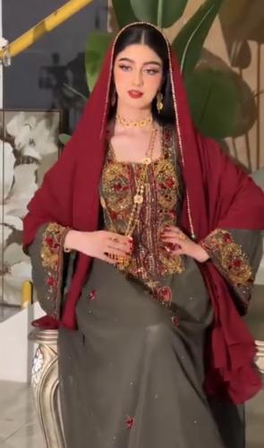 جلابيه سهره مطرز قطعتين فخمه زيتي