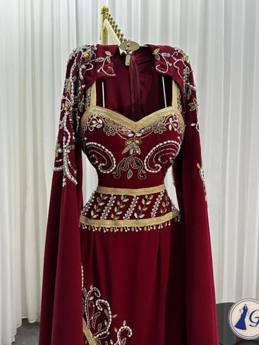 فستان سهره مطرز فخم عودي