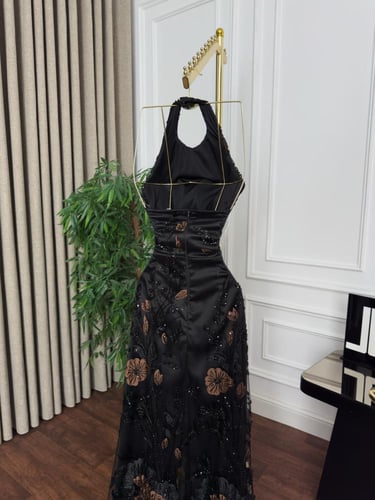 فستان سهره مطرز فخم اسود