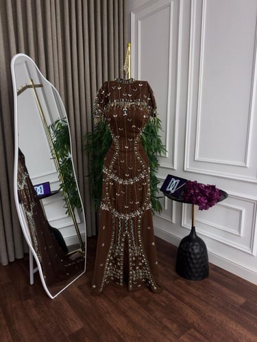 فستان سهره مطرز فخم بني