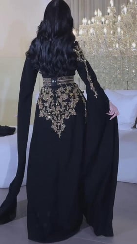 فستان سهره مطرز فخم اسود