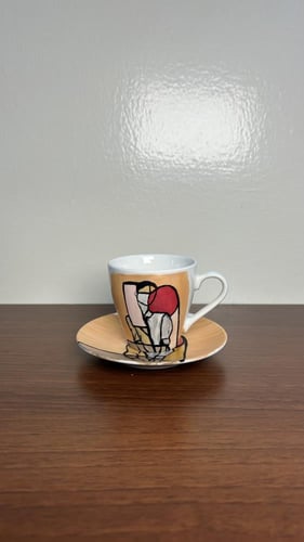 كوب اسبرسو برسم يدوي