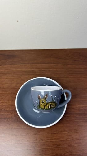 كوب غزال رمادي