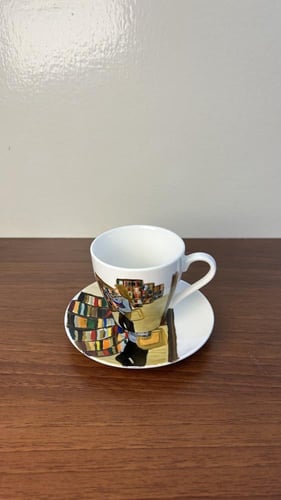 كوب اسبرسو - المكتبة