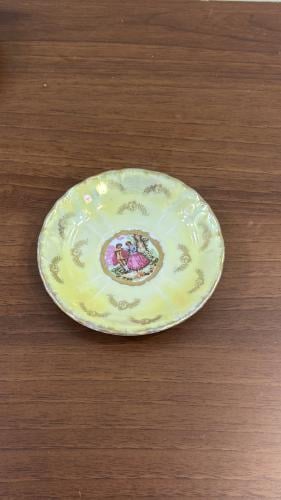 صحن قديم صناعه يابانيه(صغير)