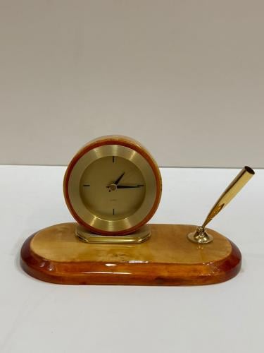 ساعه مكتبيه