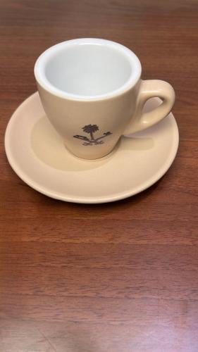 كوب صغير سيفين ونخله