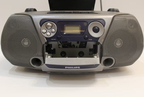 مسجل CD من شركة PHILIPS