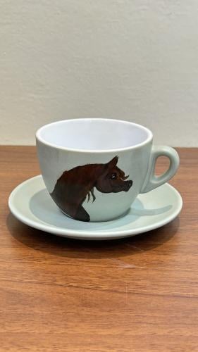 كوب رسم يدوي