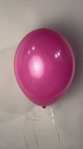 بالون فوشي لاتكس ١١ انش مع هيليوم