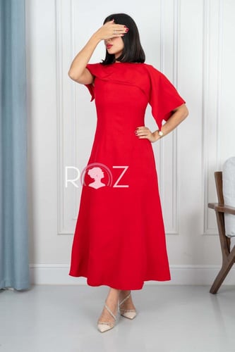 فستان احمر ناعم