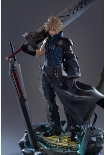 كلاود سترايف (Cloud Strife): السيف العملاق بمقياس...