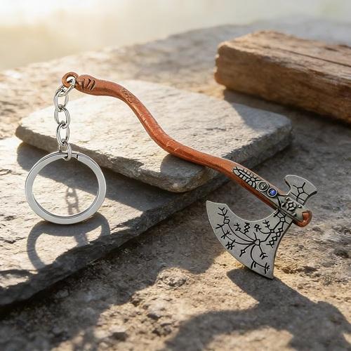 مجسم وميدالية فأس ليفياثان لكراتوس (God of War 4: Kratos Leviathan Axe Metal Keychain) - إصدار الفضة العتيقة الروني