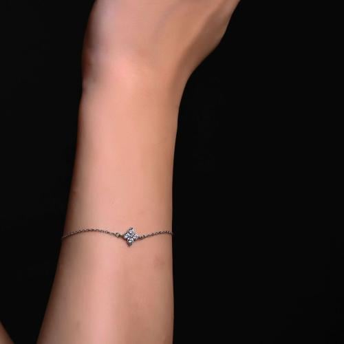 اسوة فضة عيار S925 (نجمة)