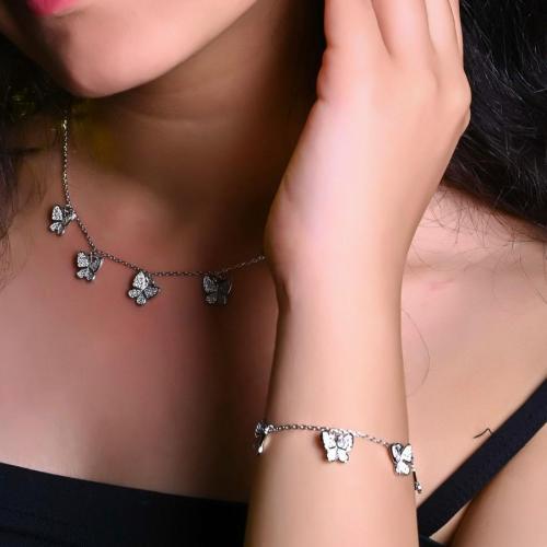 طقم فضة عيار S925 (فراشات شوكر بفصوص زيركون)