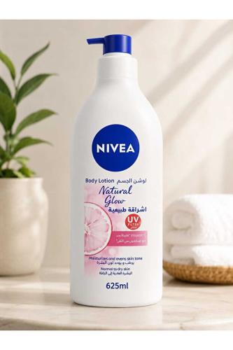 NIVEA لوشن الجسم لتفتيح البشرة بفيتامين سي من نيفي...