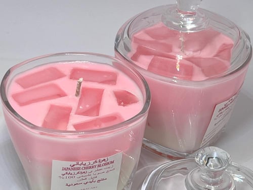 علبة زجاج مربعه