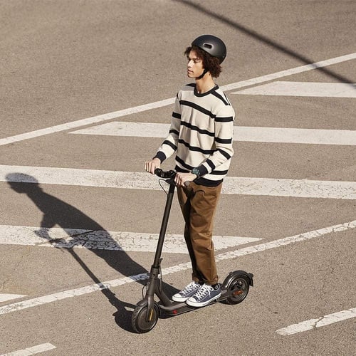 سكوتر شاومي MI Scooter 1S الكهربائي ( مستخدم)