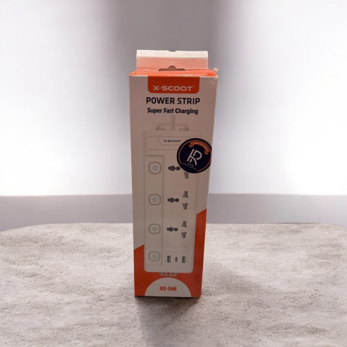 X-Scoot مقبس طاقة - مع 3 مقابس كهربائية و2 منافذ U...
