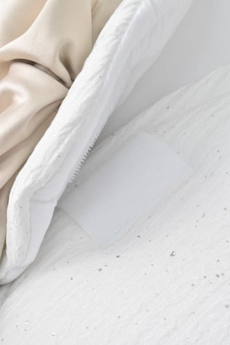 بيت طفل قماش فيكرو لمعه فخم راقي فيونكه