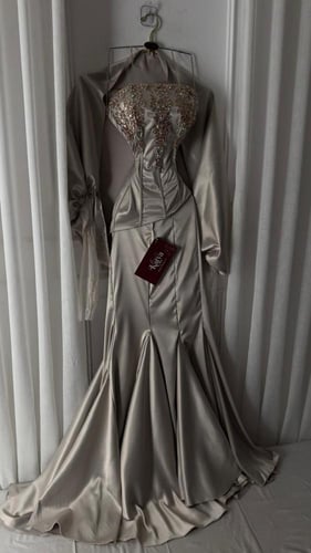 فستان سهره تطريز صدر