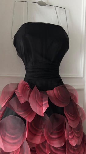 فستان تل ورد ليزر اصاله