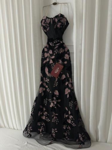 فستان مورد تطريز راقي