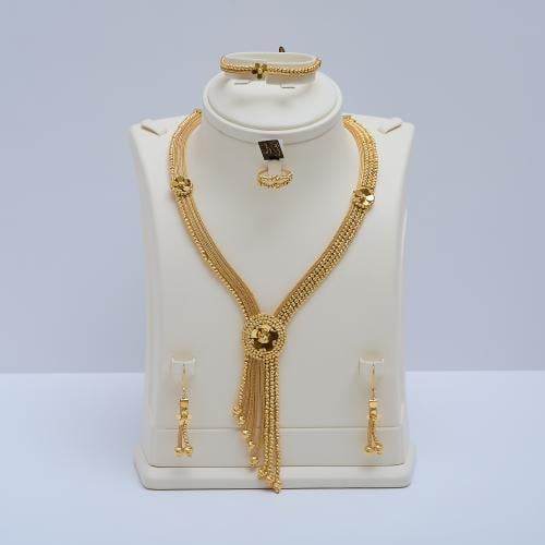 طقم ذهب ملكي بتصميم إيطالي فخم