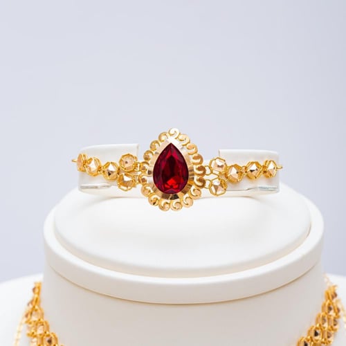 طقم ذهب كويتي حجر موديل ياقوت أحمر ملكي