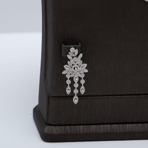 طقم ذهب ابيض عيار 18