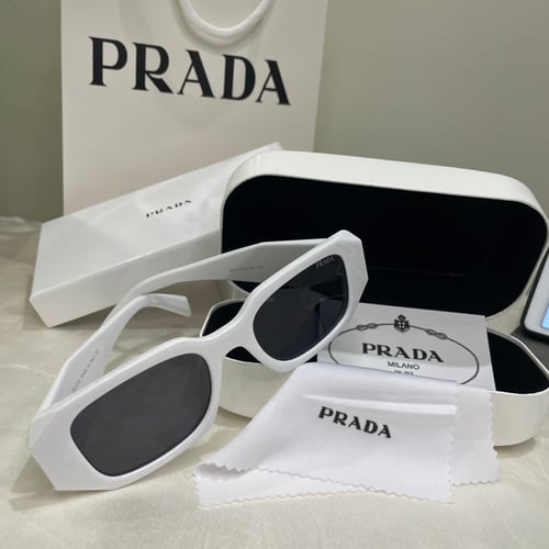 نظارة برادا