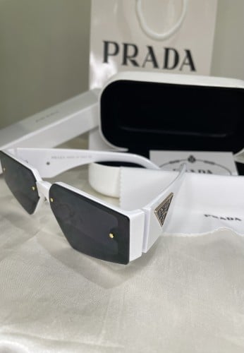 نظارة برادا