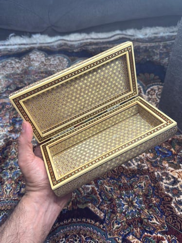 صندوق البهاء الذهبي