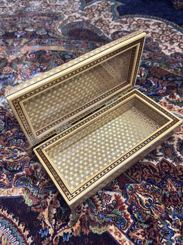 صندوق البهاء الذهبي