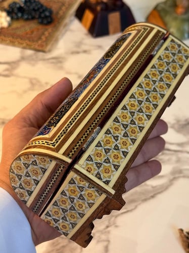 صندوق ايراني نحت يدوي بالكامل