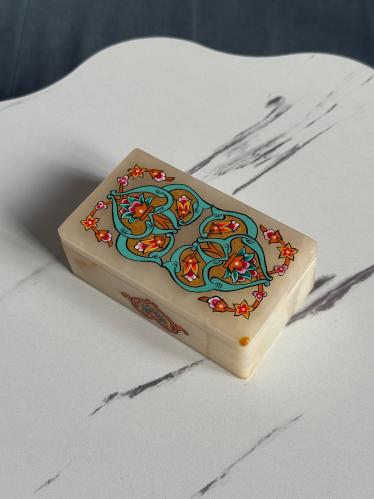 صندوق رخامي نقش اصفهاني