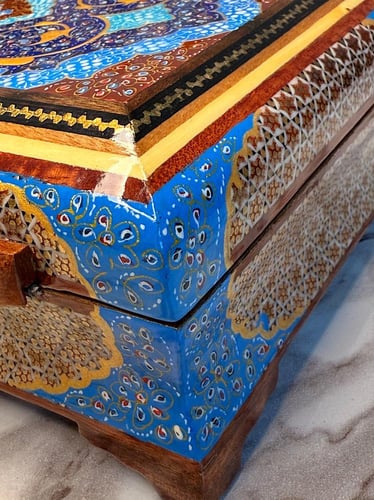 صندوق قصر الحمراء صناعة ايراني